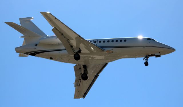 Dassault Falcon 900 (N122A) - On Final to 30L  09-18-2016