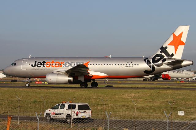 Airbus A320 (VH-VGN)