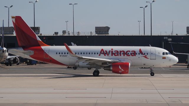 Airbus A319 (N726AV)