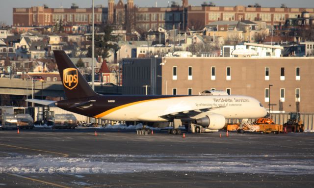 Boeing 757-200 (N409UP)