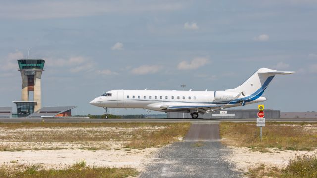Bombardier Global Express (F-GBOL)