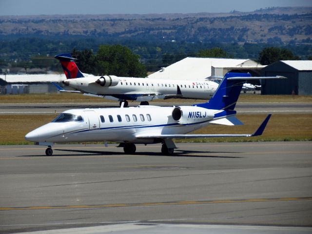 Learjet 40 (N115LJ)