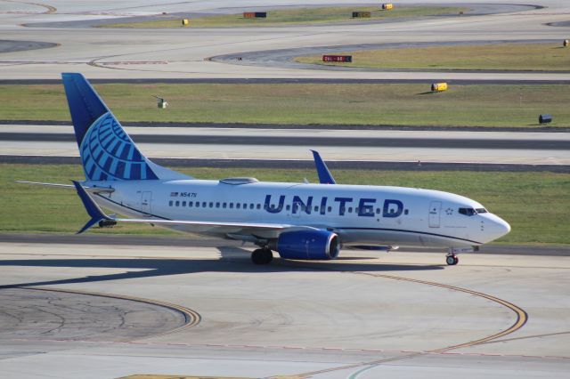 Boeing 737-700 (N54711)