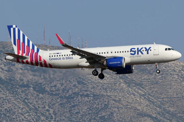 Airbus A320 (SX-GRE)