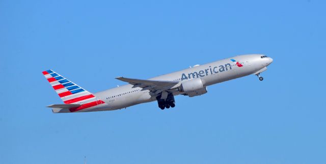 Boeing 777-200 (N774AN) - phoenix sky harbor international 18FEB21