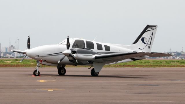 Beechcraft Baron (58) (PP-LVB)