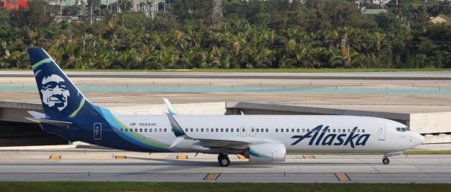 Boeing 737-900 (N284AK) - After landing at the Fort Lauderdale Hollywood airport on the 24th of June, 2018. The A/W date for this airplane is the 28th of December, 2017. Click on full.