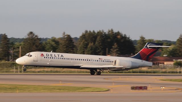 Boeing 717-200 (N979AT)