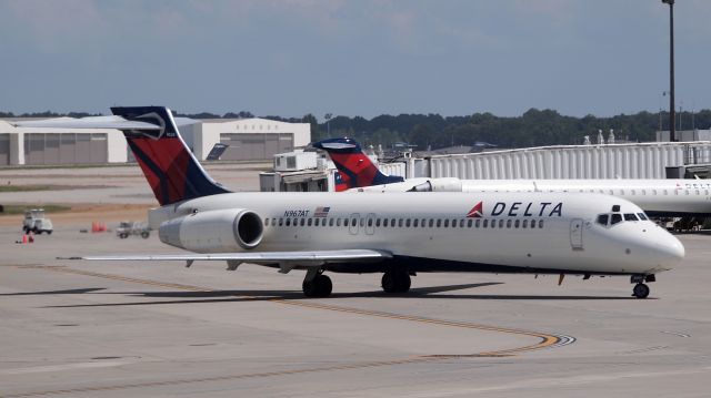 Boeing 717-200 (N967AT)