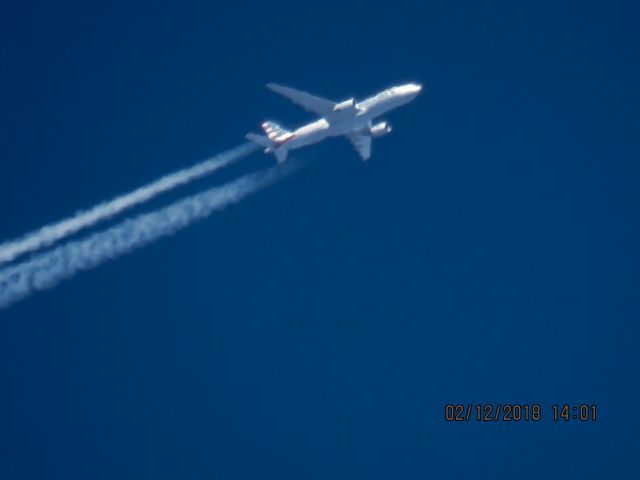 Boeing 777-200 (N790AN)