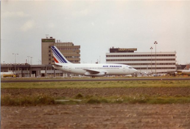 Boeing 737-700 (F-GBYL)