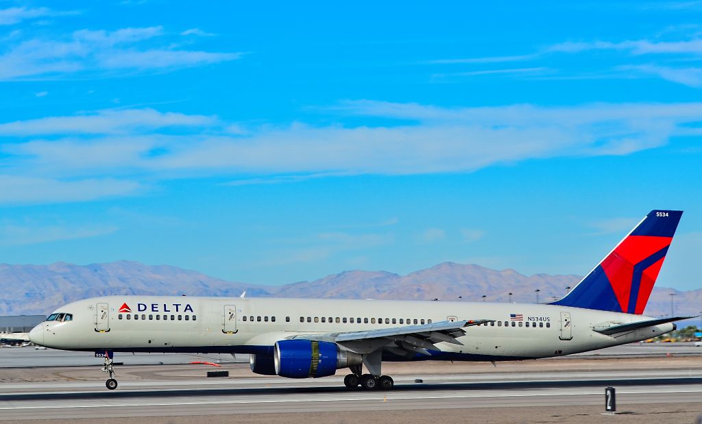 Boeing 757-200 (N534US) - N534US Delta Air Lines 1988 Boeing 757-251 - cn 24265 / ln 196 - Las Vegas - McCarran International Airport (LAS / KLAS)br /USA - Nevada October 30, 2014br /Photo: Tomás Del Coro