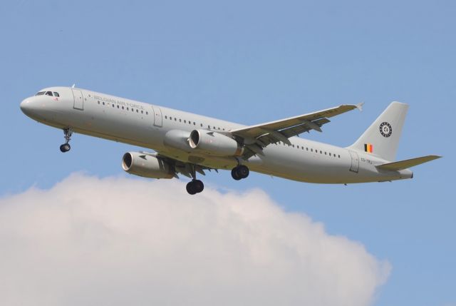 Airbus A321 (CS-TRJ) - Belgian Air Force