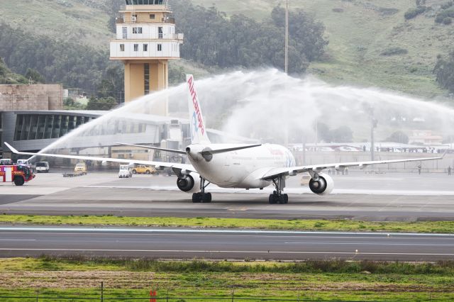 Airbus A330-200 (EC-JQG) - Arrival to Tenerife from Madrid Barajas , the flight UX9048 Air Europa , where he is honored Commander Reyes, as it is your last flight to retire,br /br /Welcome Mr. Reyes to house,br /br /09/03/2016