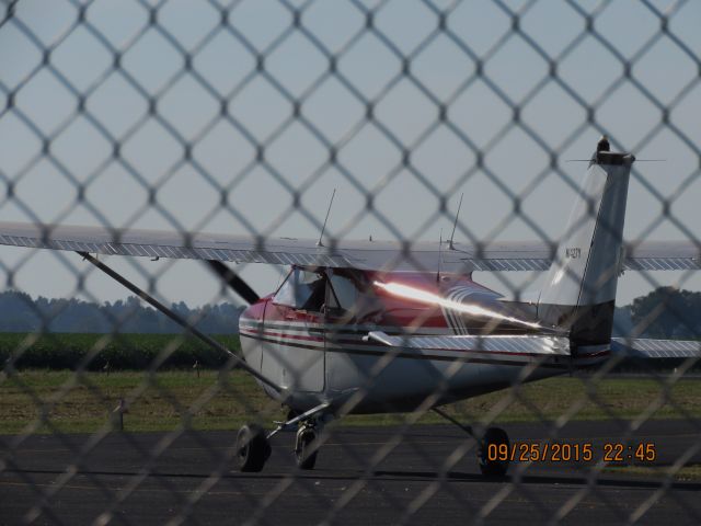 Cessna Skyhawk (N1427Y)