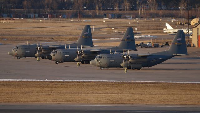 Lockheed C-130 Hercules —