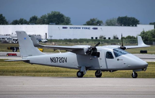 TECNAM P-2006T (N972GV) - Tecnam P-2006T taxiing to Runway 23 at the Buffalo Niagara International Airport (October 2019)br /br /First photo of N972GV on FlightAware 