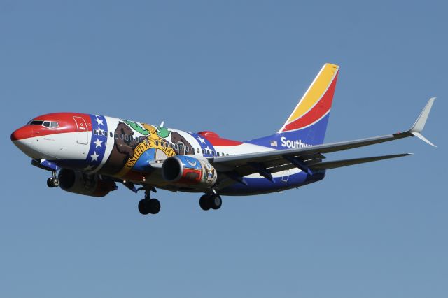 Boeing 737-700 (N280WN) - “Missouri One” approached Baltimore, flight 5056 from Providence, Rhode Island.