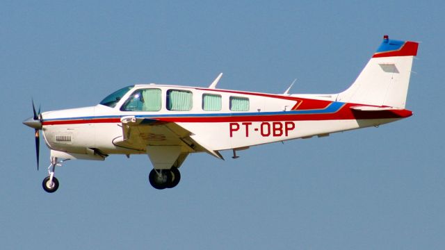 Beechcraft Bonanza (36) (PT-OBP)