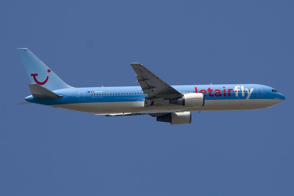 BOEING 767-300 (OO-JAP)
