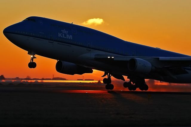 Boeing 747-400 (PH-BFA)