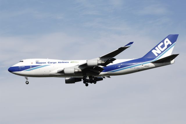 Boeing 747-400 (JA05KZ) - Final Approach to Narita Intl Airport Rnwy34L on 2012/10/13