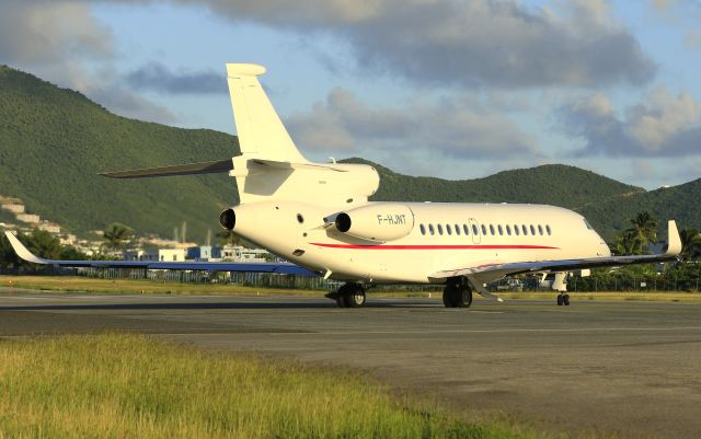 Dassault Falcon 8X (F-HJNT)