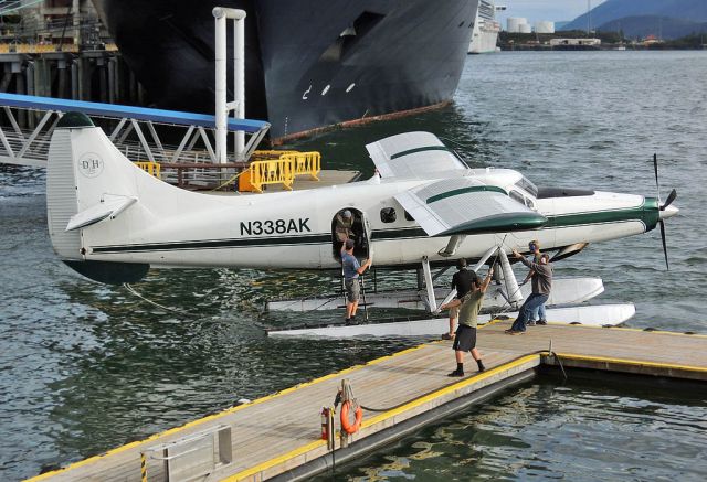 De Havilland Canada DHC-3 Otter (N338AK)