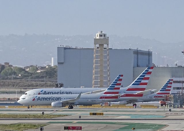 Boeing 737-800 (N982AN) - a rel=nofollow href=http://flightaware.com/live/flight/N982AN/history/20160329/2036Z/MMSD/KLAXhttp://flightaware.com/live/flight/N982AN/history/20160329/2036Z/MMSD/KLAX/a