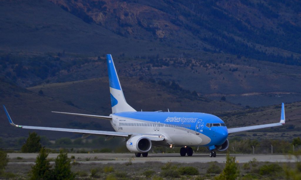 Boeing 737-800 (LV-FVM)