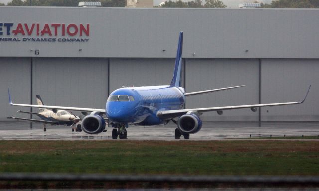 Embraer ERJ-190 (N116BZ) - Interesting visitor to Hanscom.