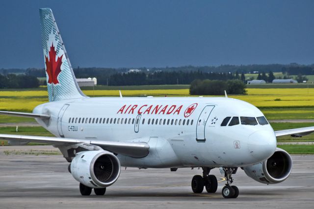 Airbus A319 (C-FZUJ)