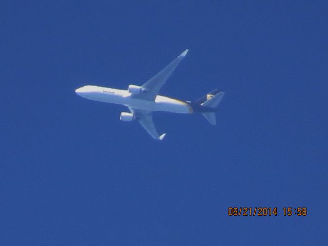 BOEING 767-300 (N343UP) - UPS flight 914 from SDF to ONT over Southeastern Kansas at 34,000 feet.