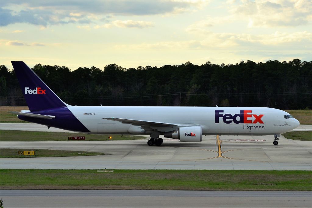BOEING 767-300 (N113FE) - 3/31/17 at KRDU
