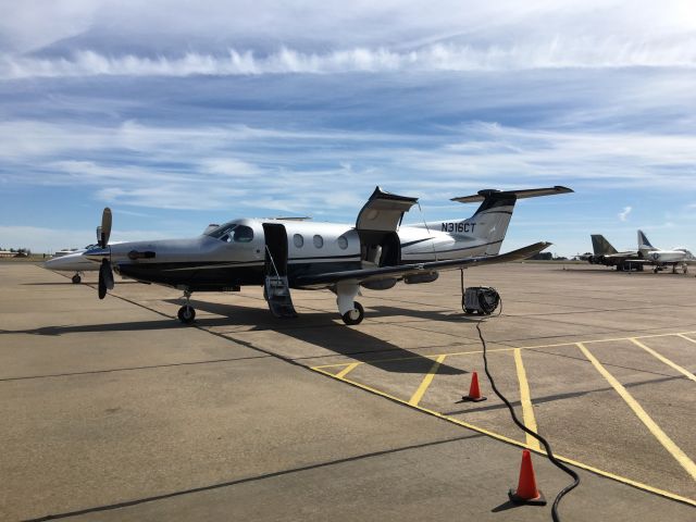 Pilatus PC-12 (N316CT)