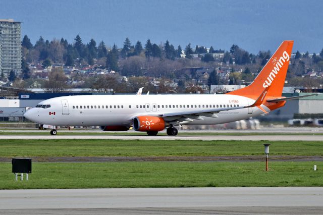 Boeing 737-800 (C-FDBD) - new paint scheme