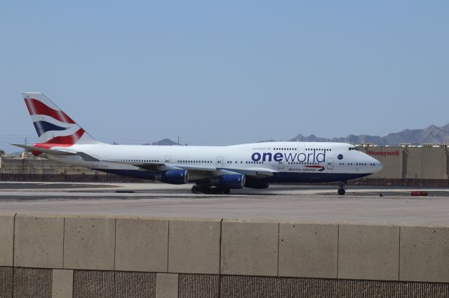 Boeing 747-400 (G-CIVC)