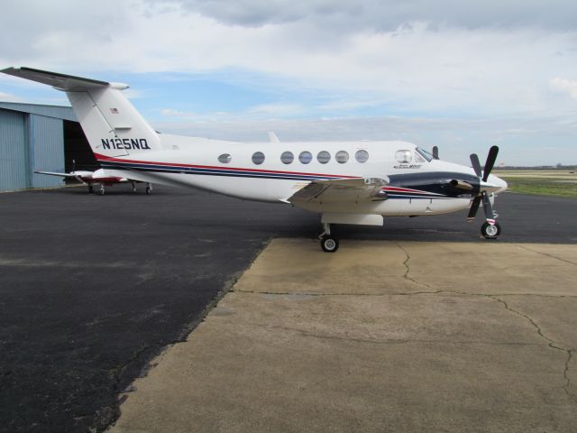 Beechcraft Super King Air 200 (N125NQ)