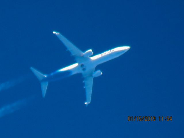 Boeing 737-900 (N268AK)