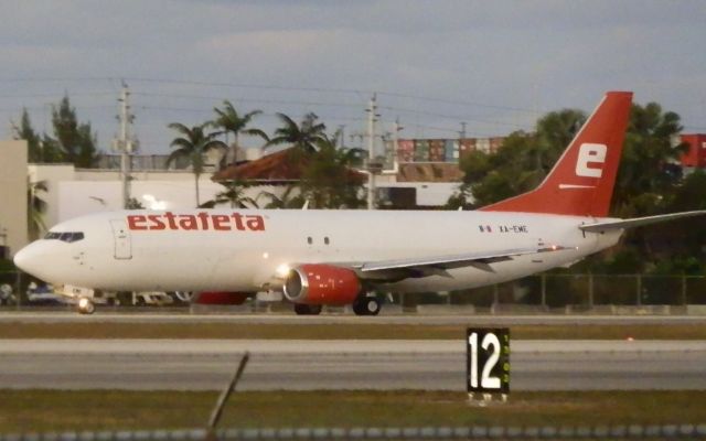 BOEING 737-400 (XA-EME)