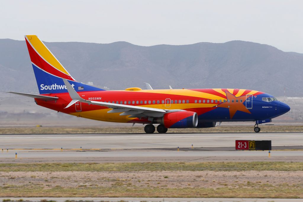 Boeing 737-700 (N955WN)