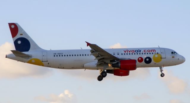 Airbus A320 (HK-5051)