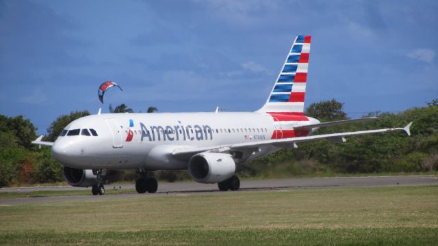 Airbus A319 (N704US)