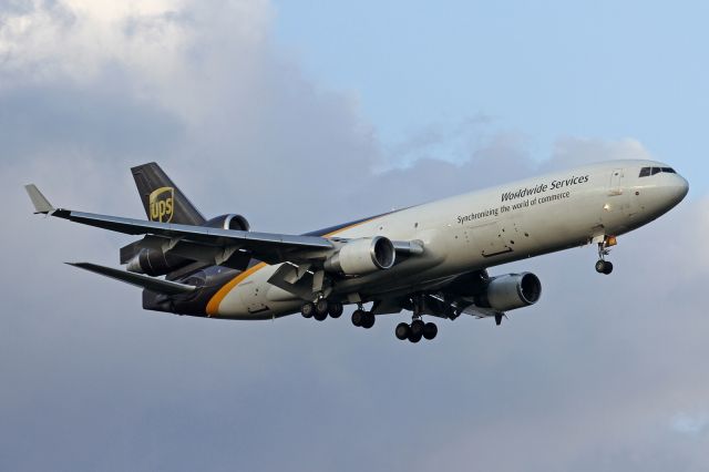 Boeing MD-11 (N277UP)