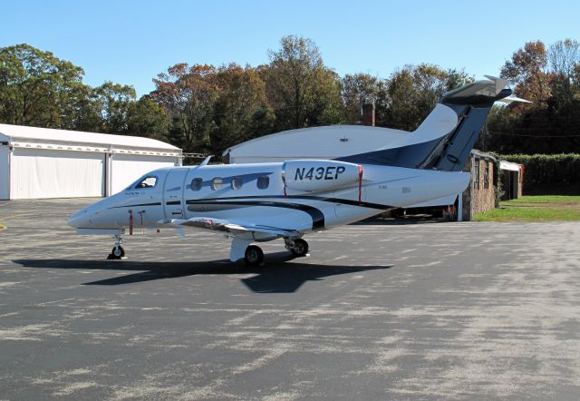 Embraer Phenom 100 (N43EP)