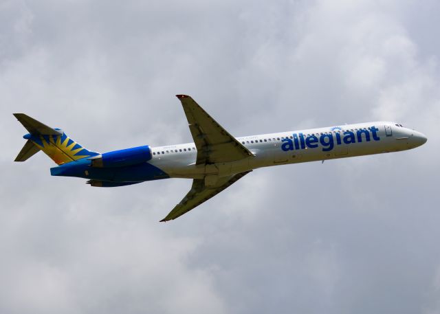 McDonnell Douglas MD-83 (N881GA) - At Shreveport Regional.