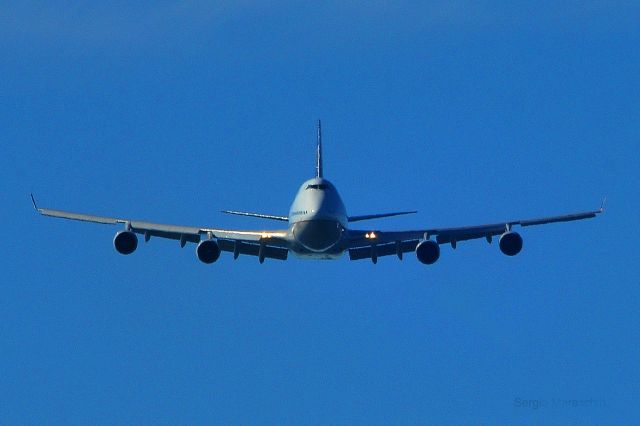 Boeing 747-200 (N127UA)