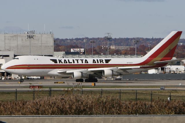 Boeing 747-200 (N704CK) - November 23, 2007 - taxied toward runway for departure from Newark, NJ