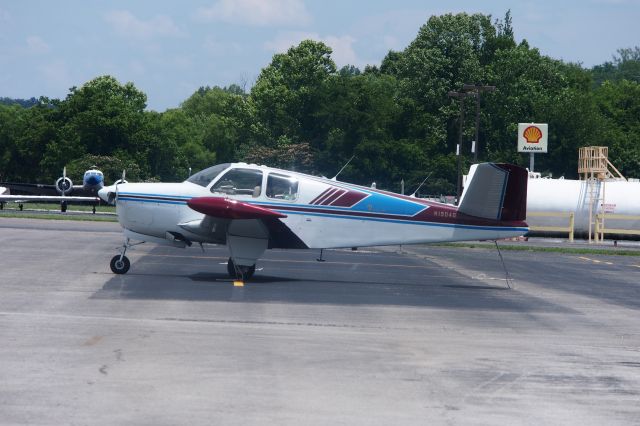 Beechcraft 35 Bonanza (N1904D)