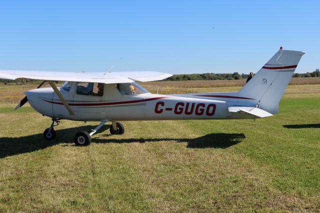 C-GUGO — - C-GUGO Cessna 150 M RVA à L'Aéroport de Salaberry de Valleyfield CSD3 QC. Le 24-09-2022 à 11:14